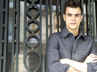 Semi Sırtıkkızıl'ın rol aldığı Umuda Kelepçe Vurulmaz bu akşam @FOXTurkiye'de başlıyor! <a href="/semisirtikkizil/">Semi Sırtıkkızıl</a>  goo.gl/Eq7s4L