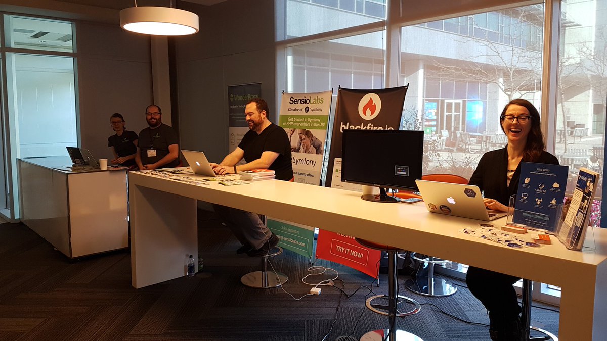devopsmeth's tweet image. Awesome sponsors @WonderProxy @webpalcloud @sensiolabs #tnphp16