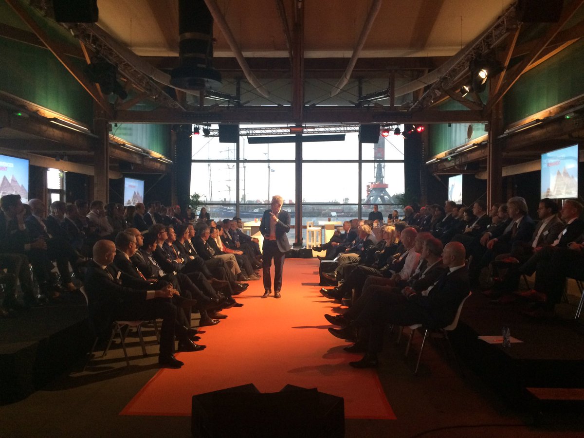 Wim van Rooijen tweet media