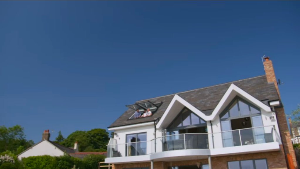 RotoVIPRewards's tweet photo. ROTO #RoofWindows – as seen on @More4Tweets Homes By The Sea! https://t.co/uJ3QZEwl4J