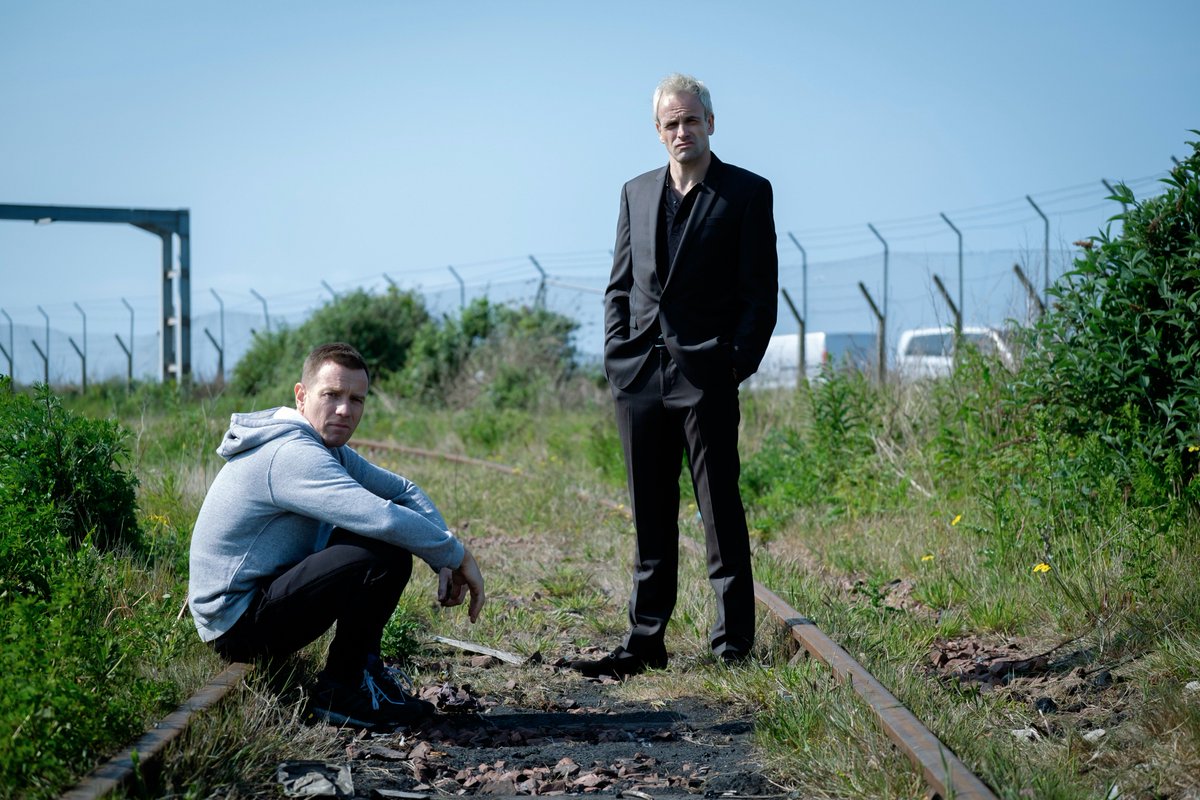 Film4's tweet photo. As if a trailer and a poster weren't enough, here are four new stills from #T2Trainspotting: https://t.co/fAeAgUWbDv
