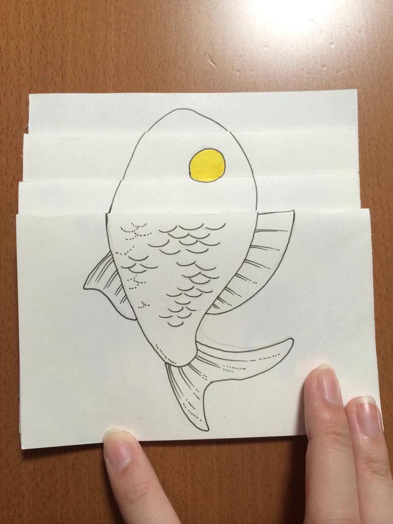 鳥梅 V Tvittere 高1の時の課題 蛇腹にした紙に絵を描き それを利用してストーリーを作る 魚 池の底から月を眺める鯉 滝登る鯉 龍になる 鯉 この色彩センスのなさ 時間がなかったとか言い訳ができない 鳥梅 V Tvittere 高1の時の課題 蛇腹にした紙に絵を描き それを利用してストーリーを作る 魚 池の底から月を眺める鯉 滝登る鯉 龍になる 鯉 この色彩センスのなさ 時間がなかったとか言い訳ができない