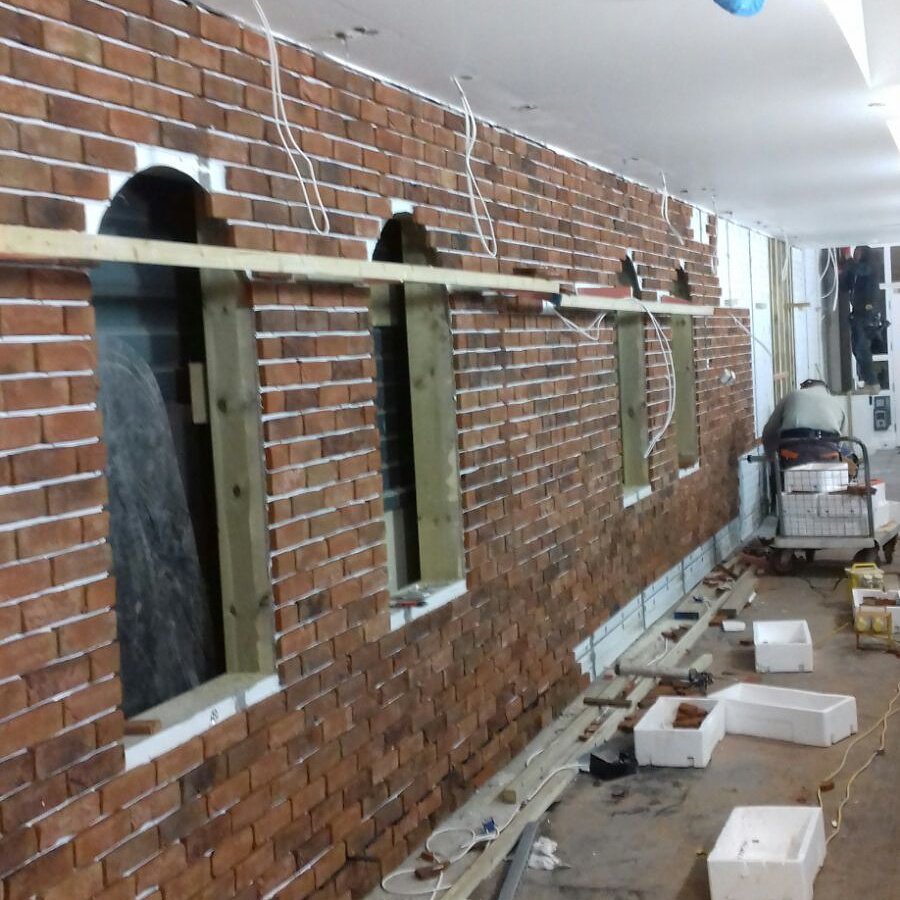 DeltaGlobal1's tweet photo. Brick slips coming along nicely on Pandora side and Pret side, Bicester Village #EWI #render  #eurobricks #brickslips #bicestervillage https://t.co/qFxj5WognP