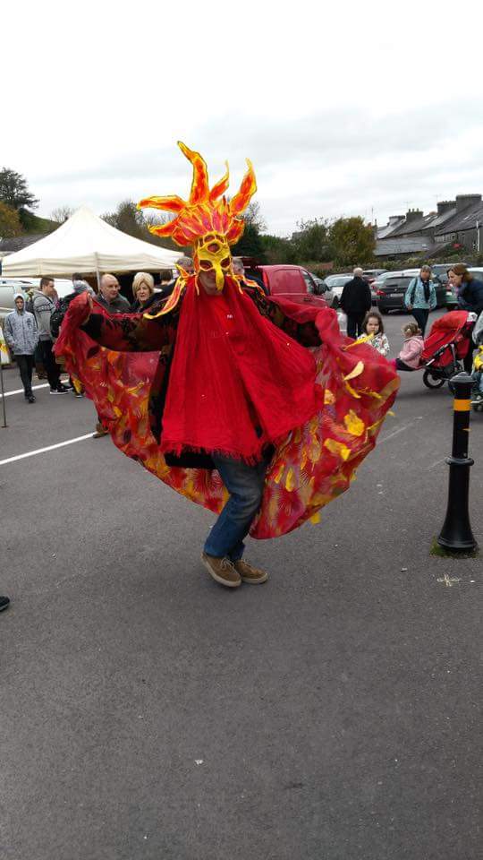 PhoenixYouthPro's tweet photo. Few pictures from our busking dat with our own crafted Phoenix 😁 #PhoenixYouthProject #1moreday https://t.co/AtjFw4LWFm