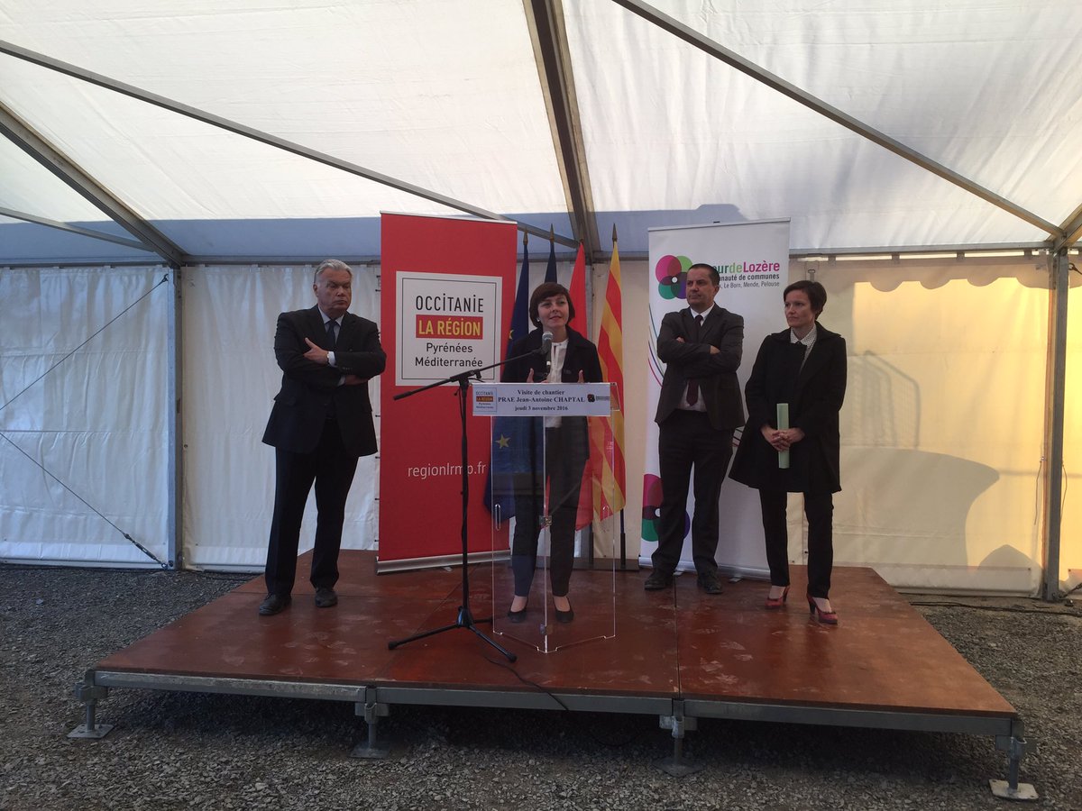 CaroleDelga's tweet photo. Visite à #Badaroux du chantier du Parc Régional d'Activités Économiques JA Chaptal. 1 équipement essentiel pr le développement ce territoire https://t.co/2kFhdKXwKb