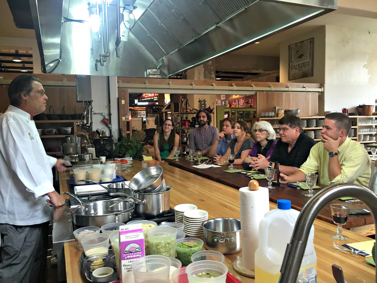 2 spots in <a href="/FrankBrigtsen/">Frank Brigtsen</a> dinner class tonight just opened up!  Learn from the master and enjoy a great meal. call 504-430-5274