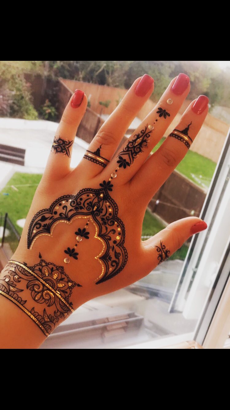 30 incredible henna tattoo designs to try and their meaning - YEN.COM.GH