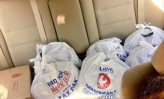 WEIMER4QUEEN's tweet photo. @Zaxbys is on the way to the Rotunda now!! #comeandgetsome #votemolly #letsdothis #queenmolly https://t.co/Fpbr7DiBWi