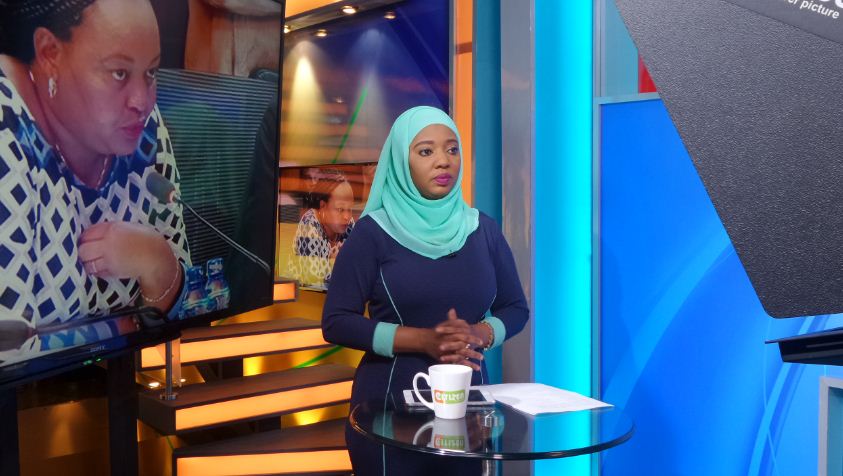 citizentvkenya's tweet photo. Ungana naye Mwanahamisi hamadi kwenye #CitizenNipashe, ukweli wa mambo https://t.co/CdS2D340UZ https://t.co/9ePIUt9IsB