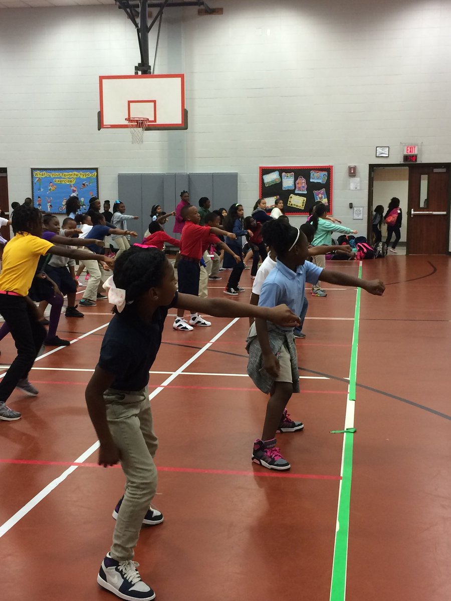 carter_ABLHICKS's tweet photo. Morning Movement #watchmewhip #3rdand4thgradersrocks @HicksElementary @AliefISD https://t.co/jfGBm855Va