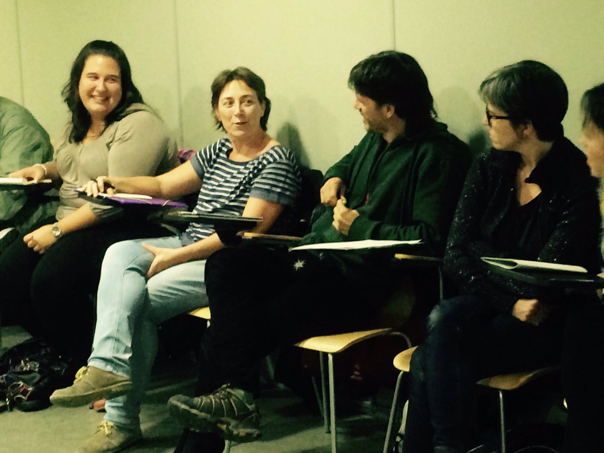 REAS_Aragon's tweet photo. Explicar la gestión contable #ESS entre risas y sin dramas: #CooperaLAB con el equipo de @empezarESyS. Prox. sesión 24nov @CJoaquinRoncal https://t.co/rl0qiDwKtI