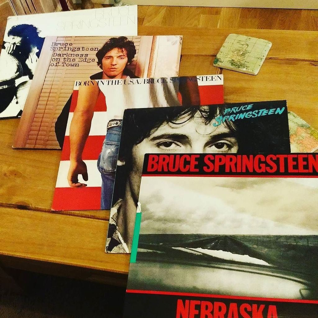 TGF_band's tweet photo. Thursday night is always Bruce night in this household. #vinyl #bruceybonus https://t.co/RECFMhVuD2 https://t.co/o42ra39u0g