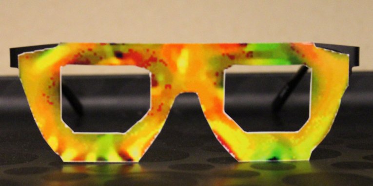 LensFactory's tweet image. All it takes to steal your face is a special pair of glasses. 

#glasses #technology buff.ly/2fgCXhU