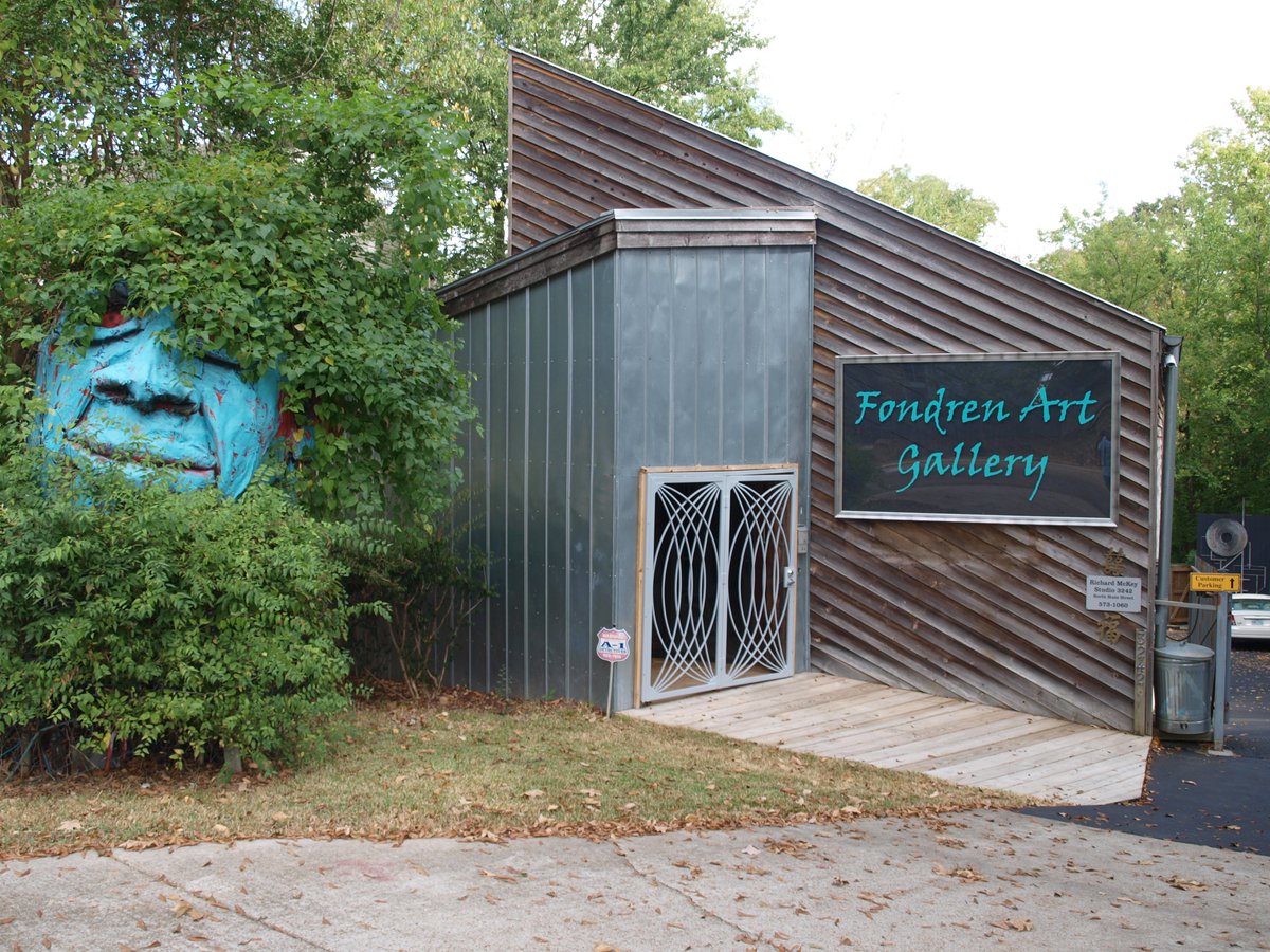 FondrenArtG's tweet photo. Fondren Art Gallery has moved!

You can now visit us at 3242 N State St.
We are open Monday-Friday 10-5:00 and Saturday 10-2:00. https://t.co/dSCELrBseC