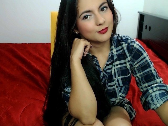 KristynKreuk's tweet photo. https://t.co/m8KtvHuofF Now online @XcreenShot @MrXCameraMan @Chaturbate2016x @SexyCam #TEAMSCB https://t.co/a4zVk9eFfY