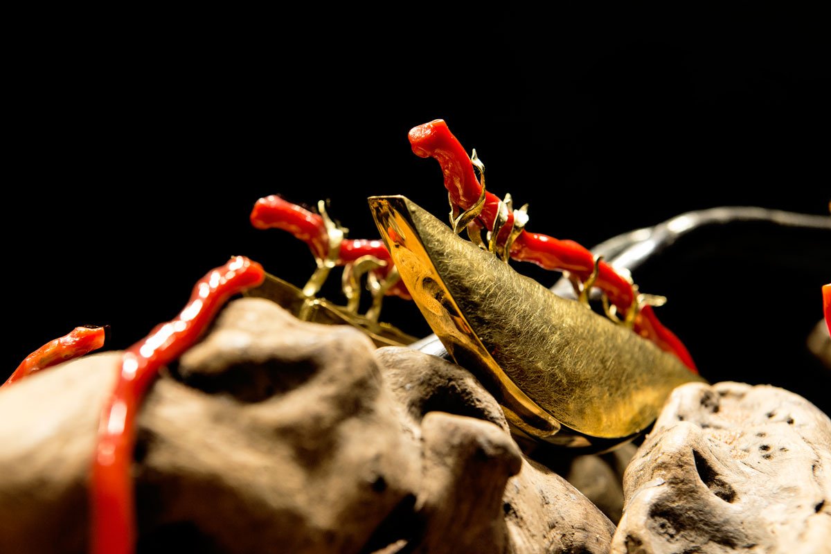 The beautiful art of #jewellery crafting and Miquel Barberà´s wonderful philosophy about nature. goo.gl/K8uqHM