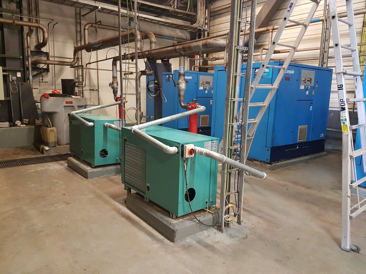 SPalatekIreland's tweet photo. 2 refridrant dryers installed in esb west offaly https://t.co/gvcVbJFb5A