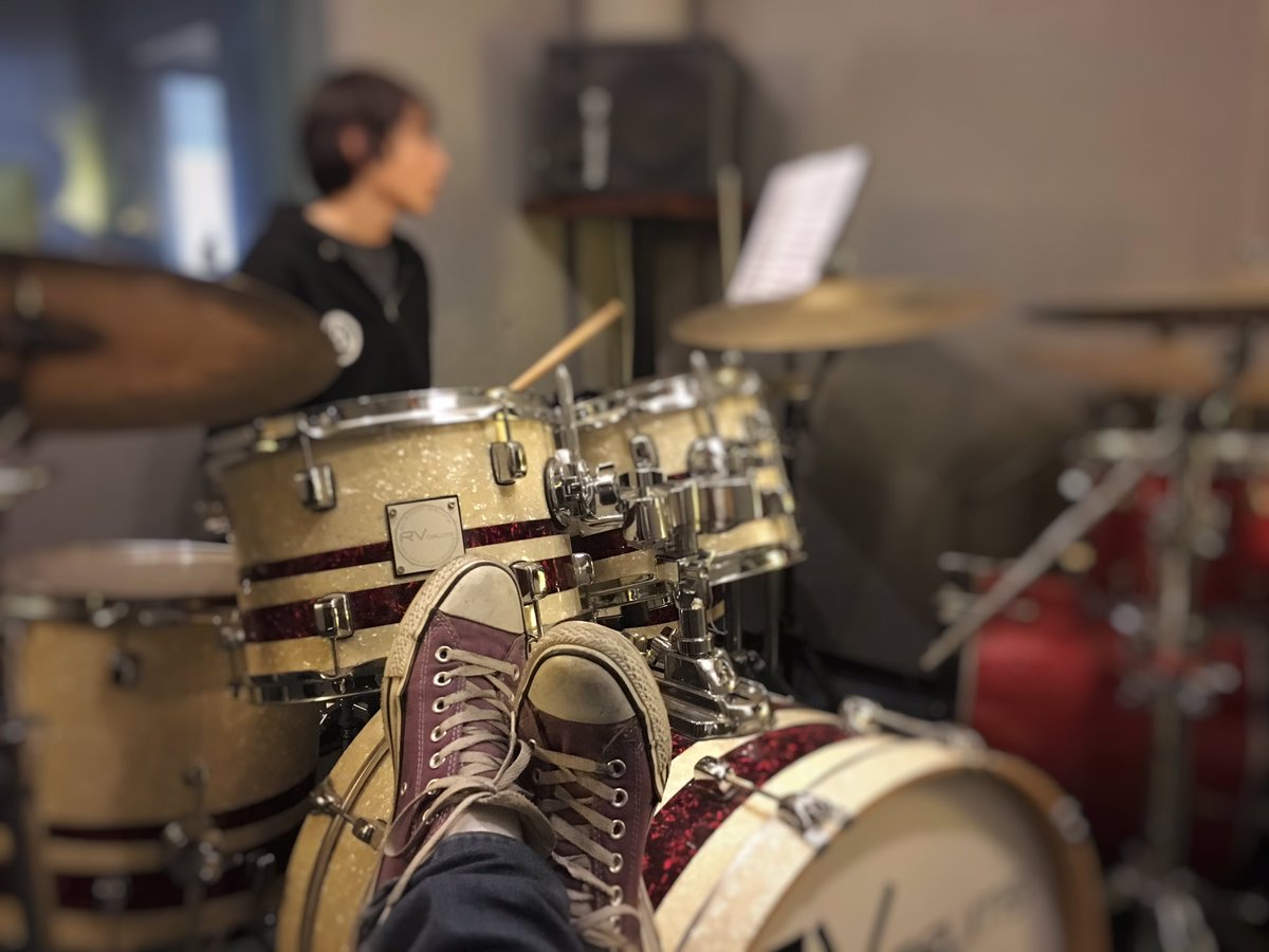 fcanturi's tweet photo. Drum lesson #drumlesson #drumschool #drum #drums #drummer #music #Enjoy https://t.co/LnoUDdwJ2S