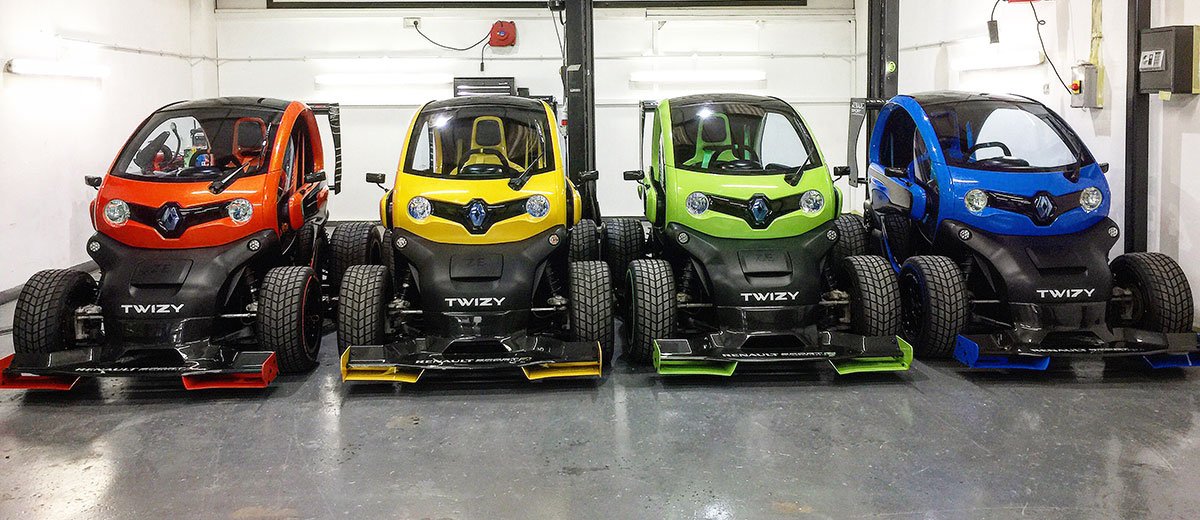 SmartMotoring's tweet photo. The guys at @RocketCreates filmed some great footage of our #RenaultTwizy! Check it out on Motor-Vision - https://t.co/onHhQ92bab https://t.co/3V2AMHZYHH