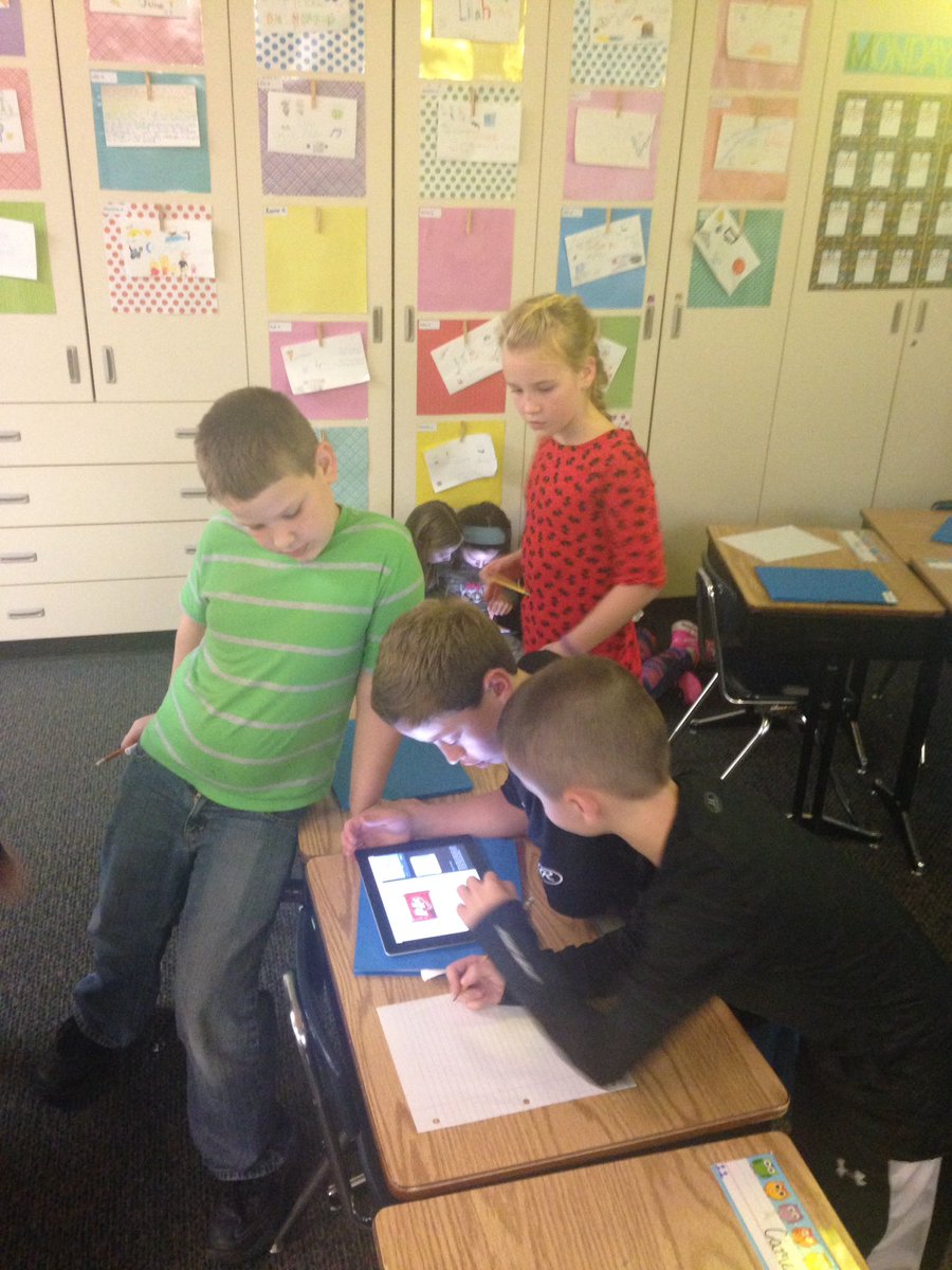 Ms_TShu's tweet photo. Researching for our debate! May the best candy bar win! #candybarelection #glcsryan #interactivesocialstudies https://t.co/7LjJtWEN19
