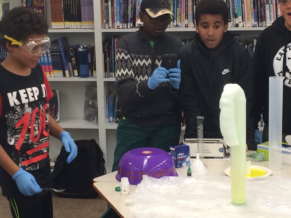 MrMillerCAL's tweet photo. Science fun with @imhoteplegacy group @CJHS_HRSB https://t.co/mhJ1ZD1S8v