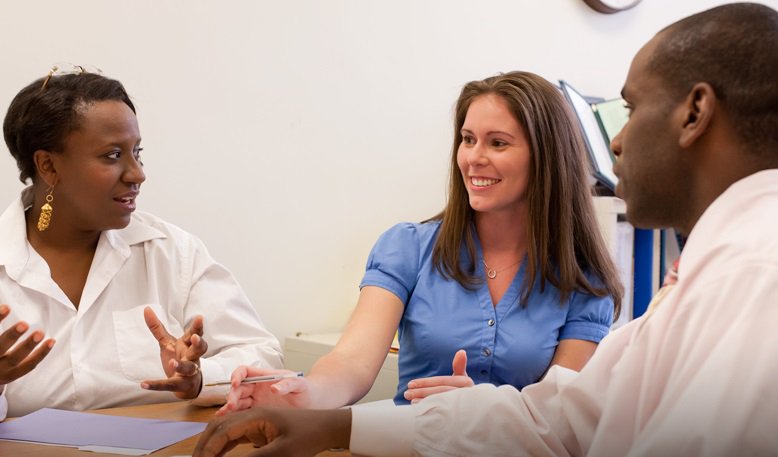 CollegeBoard's tweet image. #APWorkshops are available for both new &amp;amp; experienced AP teachers, as well as administrators &amp;amp; coordinators: spr.ly/60178Eq7f