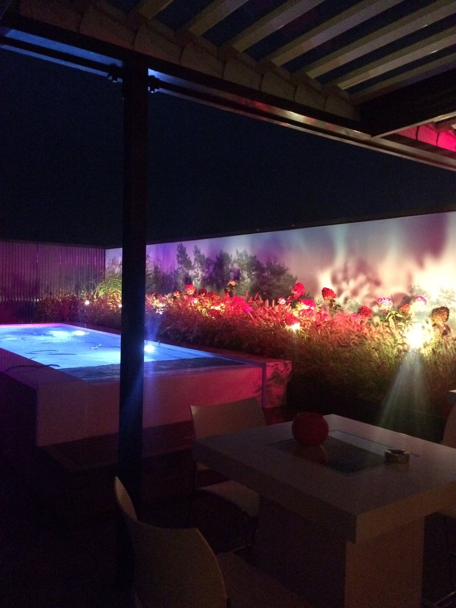 CompassPoolsNL's tweet image. Thx @GertJanSchouwen de wintertijd heeft zijn voordelen! @theartoflivingW