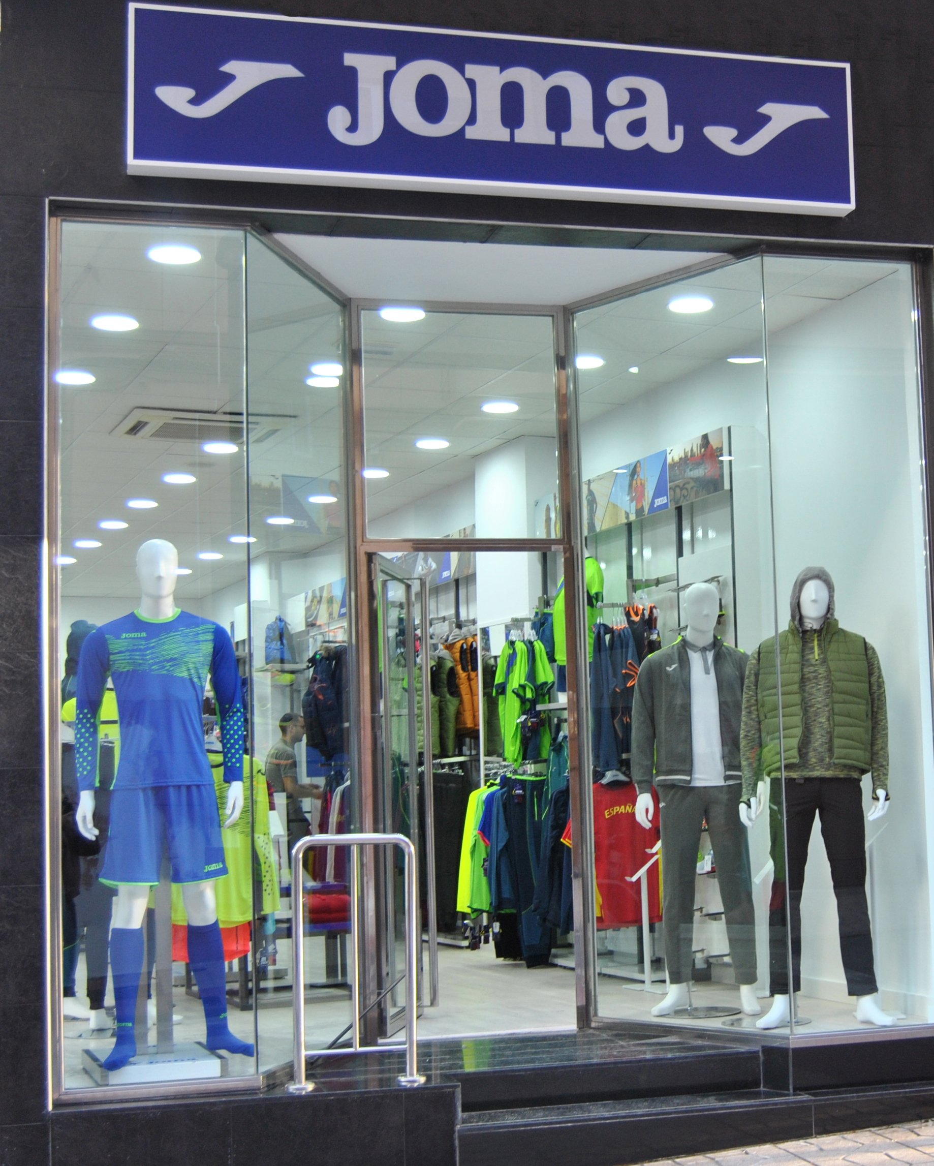 Joma Sport Twitterren: "Nueva tienda en Plasencia, en el número 3 de Avenida la Vera... ¡os esperamos a todos por allí! https://t.co/VtpenlDwfx / Twitter