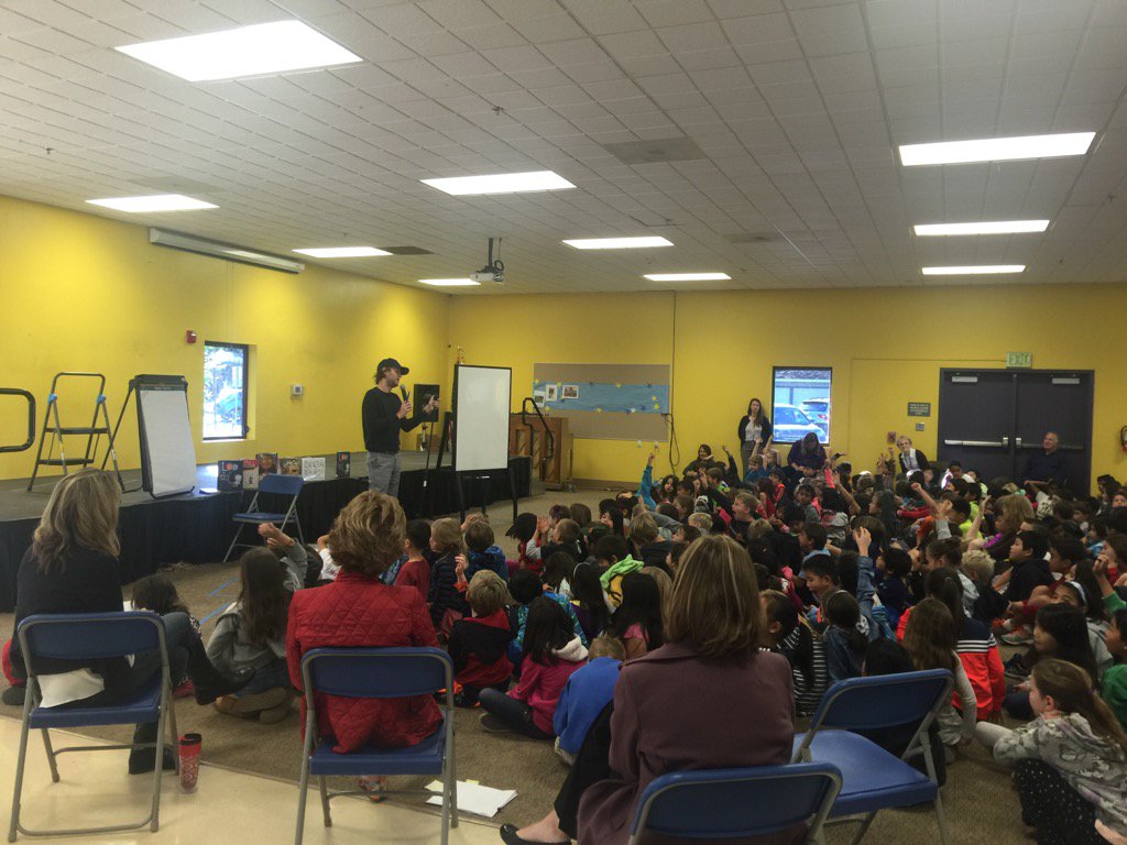 CeliaForrest1's tweet photo. Fun with Mac Barnett at Oak School!
@OakPrincipal #oaklibrary @Hicklebees https://t.co/Hc9jv9AfYD
