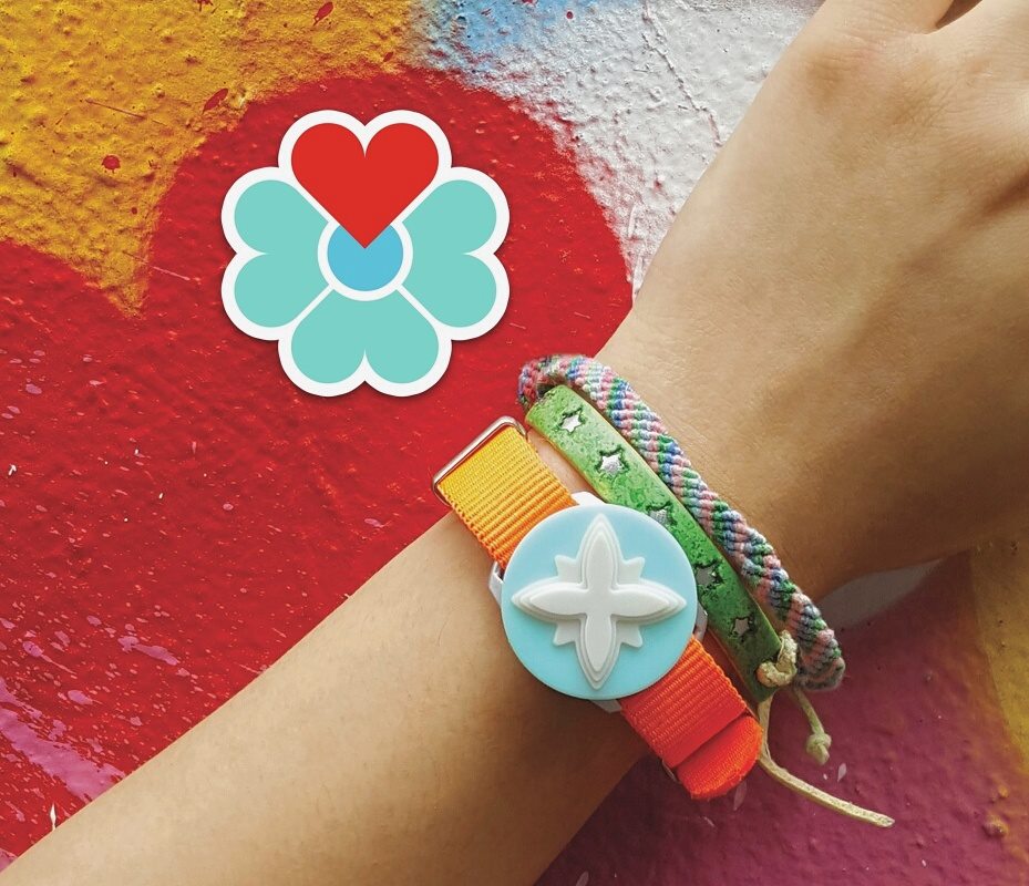 jewelbots's tweet photo. #JEWELBOTS ARE #SHIPPING!!! 🎉🎉🎉 #ThankYou to everyone who has shown #support and for waiting all this time! #Celebrate #wearabletech #STEM https://t.co/x01e4QkYew