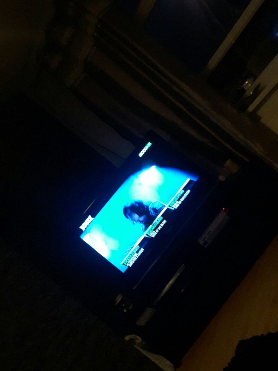 LilBastardJess's tweet photo. @Kellinquinn @sleepingwithsirens #ROCKBOXALONE #ALONE #SWS https://t.co/UgjRMAhfI2