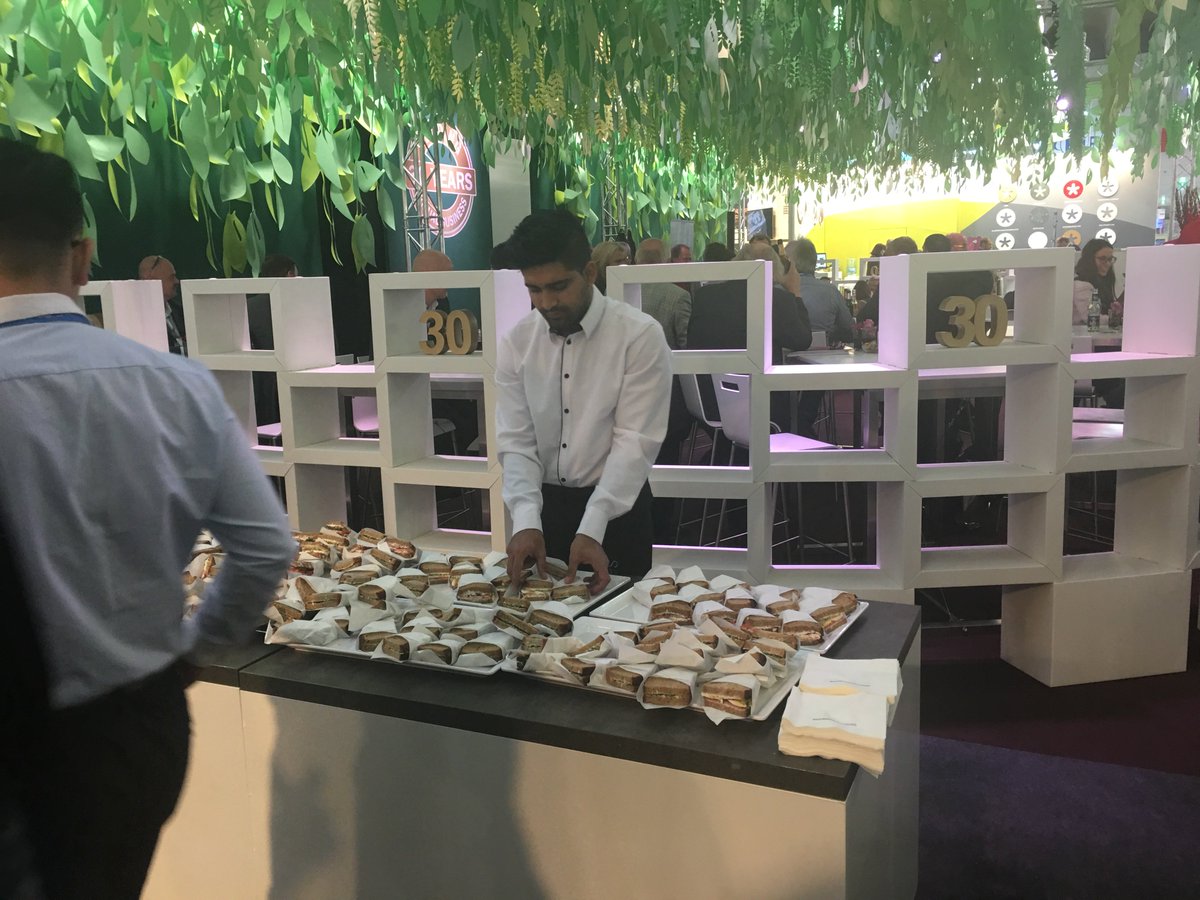 viscomshow's tweet image. Impressionen von heute auf der #viscom #viscomshow #viscom2016 #viscomfrankfurt