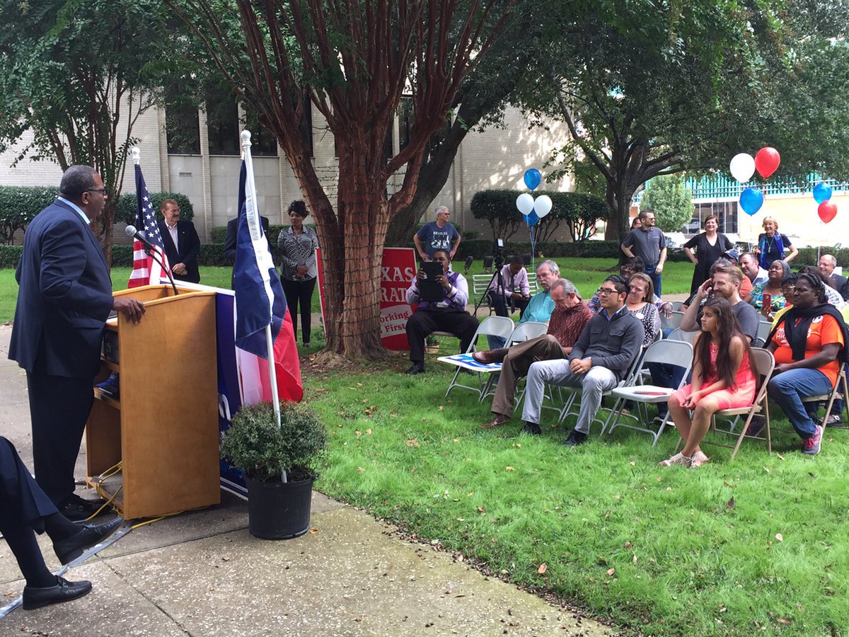 SenRoyceWest's tweet photo. #GOTV in Longview, Texas. https://t.co/2S0GbVGkAd