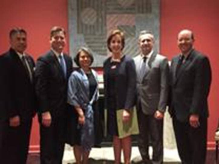 Claudia F tweet media