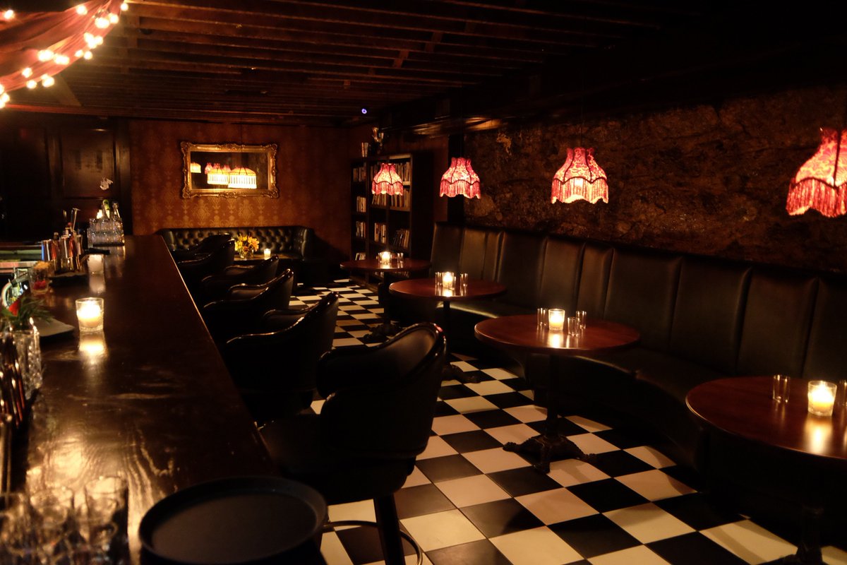 We think Ellis would be happy with our little speakeasy! What do you guys think? #Speakeasy #theellisroom #craftcocktails