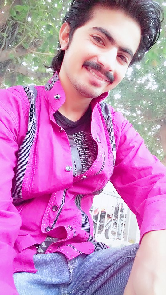 abdusslam990's tweet photo. Am actor slaam kapoor 03369940080 https://t.co/gPytftnHzt