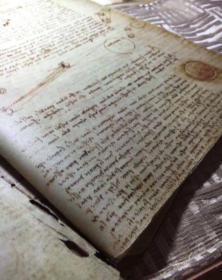 ApocrifadaVinci's tweet image. Leonardo da Vinci, Leicester codex.
ebay.com/itm/Leonardo-d…
#CollezioneApocrifadaVinci #PaperSculpting #ArtReplica #Handmade #Leonardo #Art