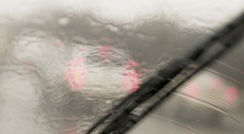 ClaytonsMOT's tweet photo. Do your wiper blades clear the screen like they used to? If not, you should consider repalcing them soon. https://t.co/40cfAsFJqK