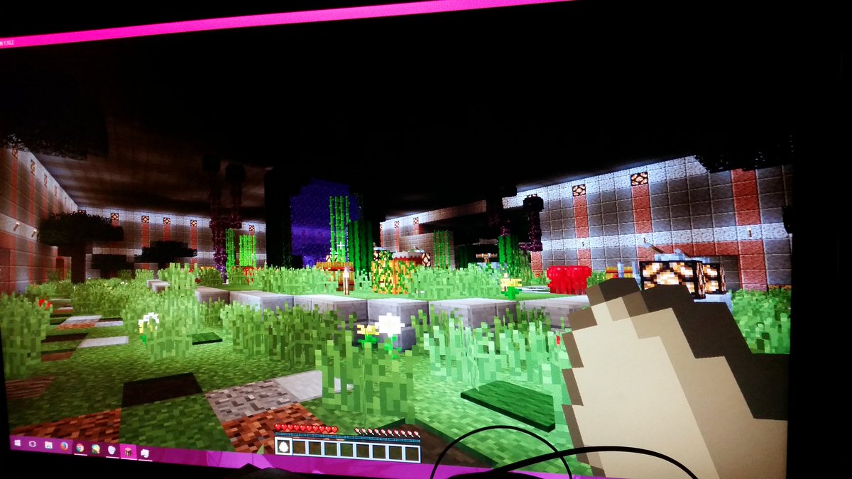 KuroKaruta's tweet photo. Ich bin im Keller von @SparkofPhoenix :D #CraftAttack3 https://t.co/Zt0cPrs3Dn