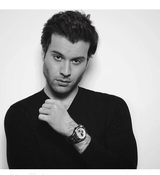 p_batistella's tweet photo. O cantor e compositor Pedro Bastitélla está no Instagram! 

https://t.co/6fpAQadzWS 💎 https://t.co/sQYp6eXSZX