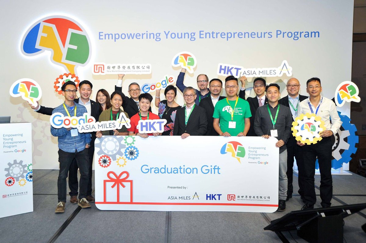 EYE_Program's tweet photo. Cheers for #EYEProgram 2016 cohort 36 Link, @iStyleup_com, Speaking Textbook, GreenActs, HomeTaste and Lifespan https://t.co/Wmv0PBIm5T https://t.co/GNpmgkzK3v