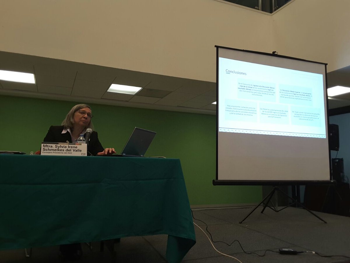 INEEmx's tweet photo. Sylvia Schmelkes, Consejera Presidenta del INEE, presenta "La educación obligatoria en México Informe 2016" en #NuevoLeón https://t.co/IWvWq1aVRW