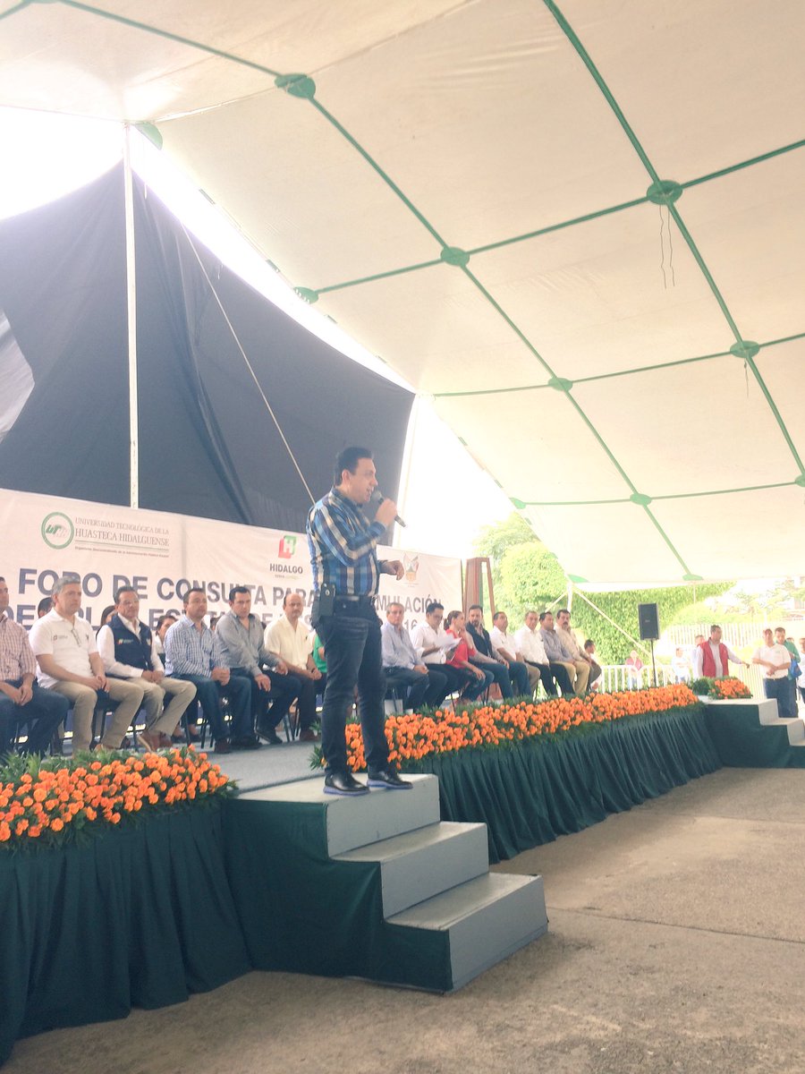 SEPHidalgo's tweet photo. Sigue la transmisión del arranque del Foro de Consulta para la Formulación del #PEDHidalgo #Huejutla @omarfayad 
https://t.co/dWDX2UqmTR https://t.co/fzYg0U5ucH