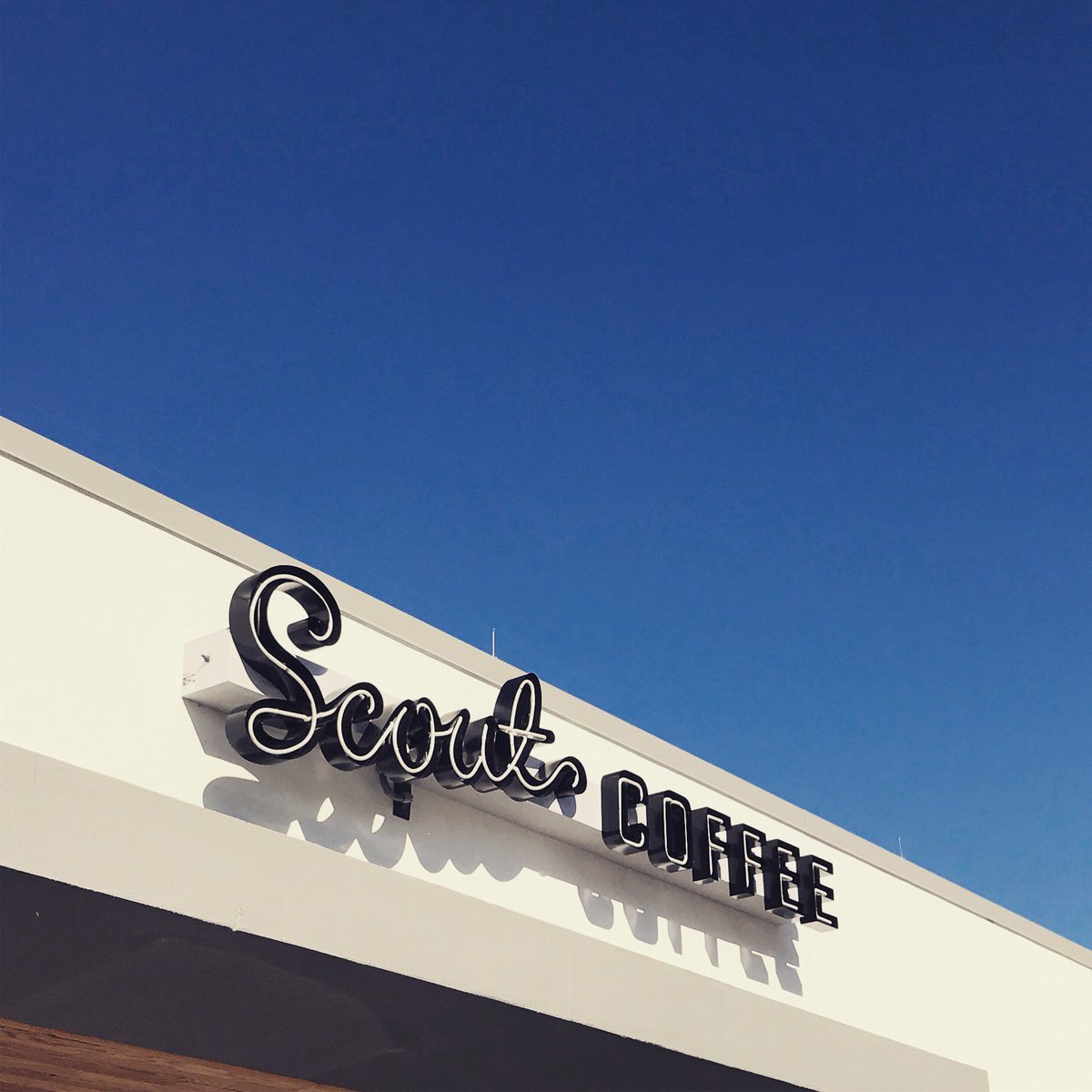 Quick stop for a mid afternoon pick-me-up. #coffeetime