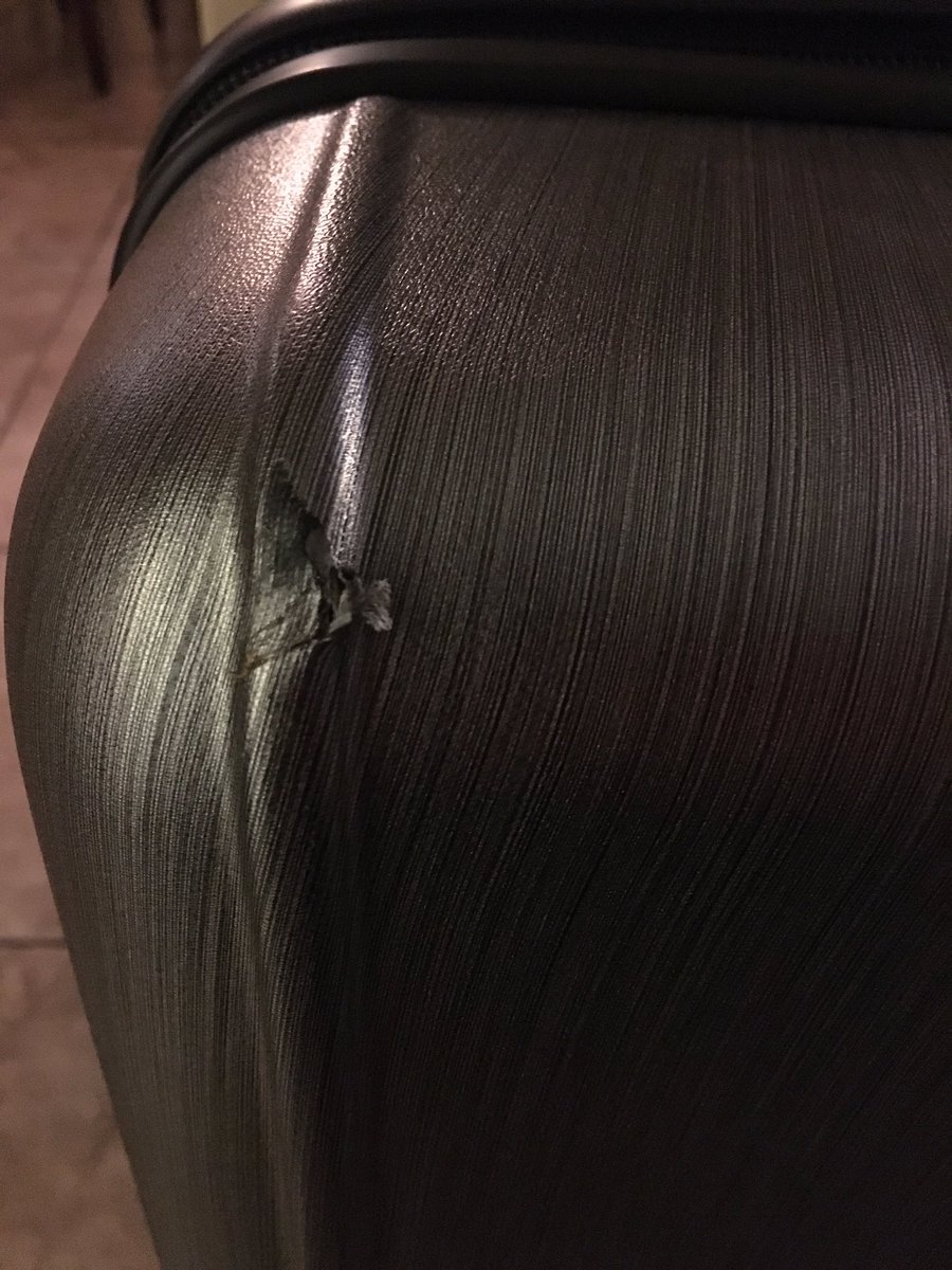 TXViolet's tweet image. Thanks @SpiritAirlines for damaging my bag the first time I flew with it 😑