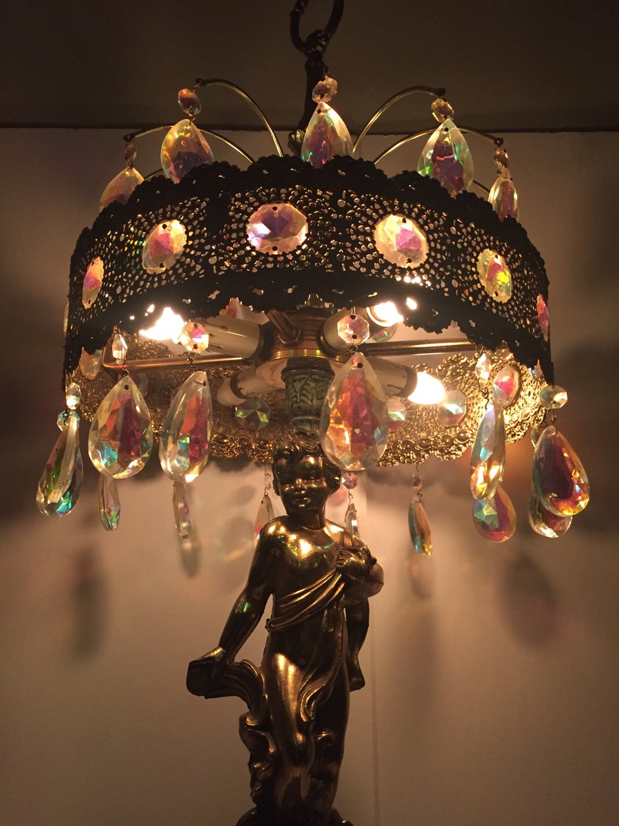 Americky1997's tweet photo. #Americky's Estate #Auction https://t.co/TNx39Bq9JO