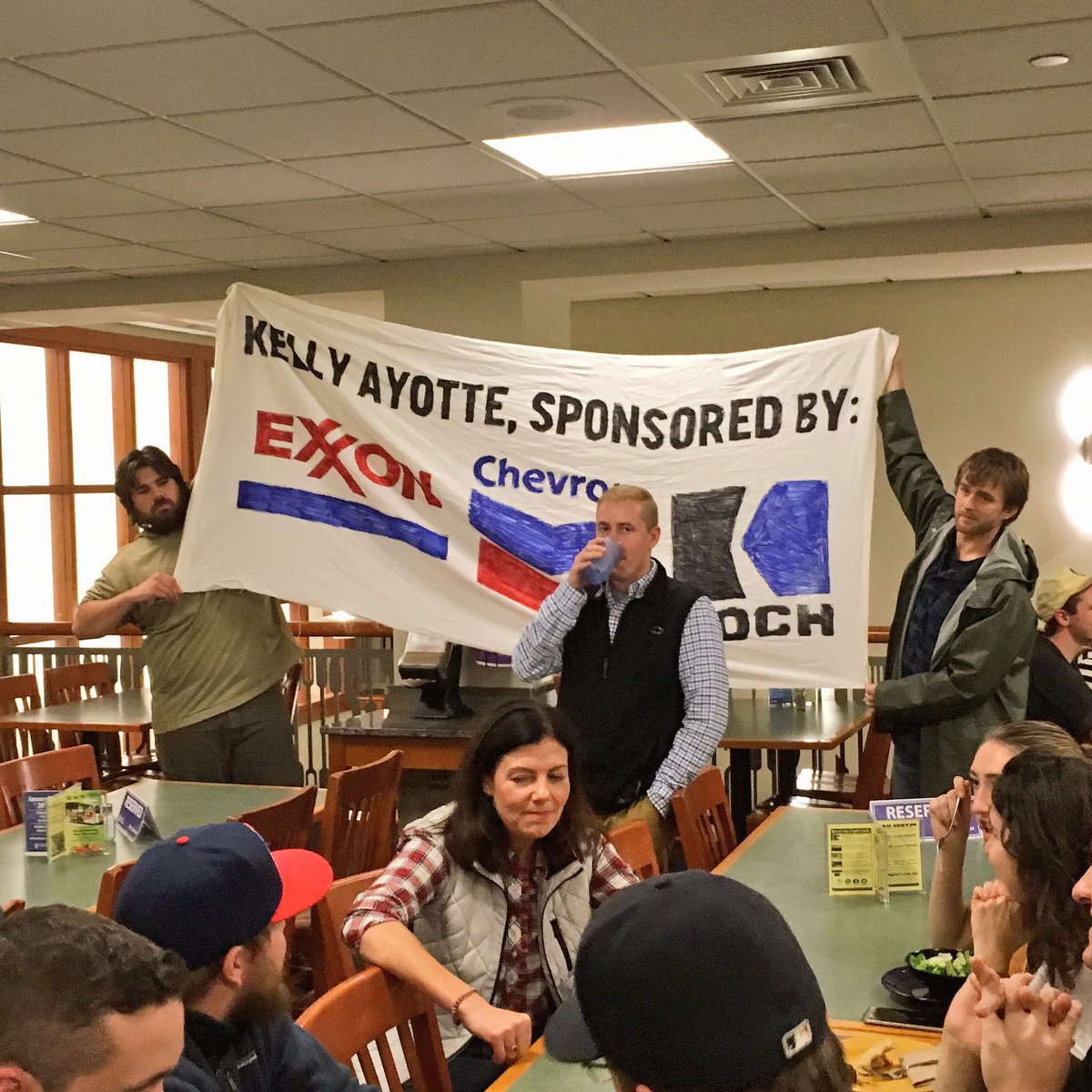 collinrees's tweet photo. Beautiful action by NH youth standing up to @KellyAyotte &amp; Big Oil. #ExxonKnew what it was buying when it donated to her! #nhpolitics #nhsen https://t.co/k3tpBIlEGU