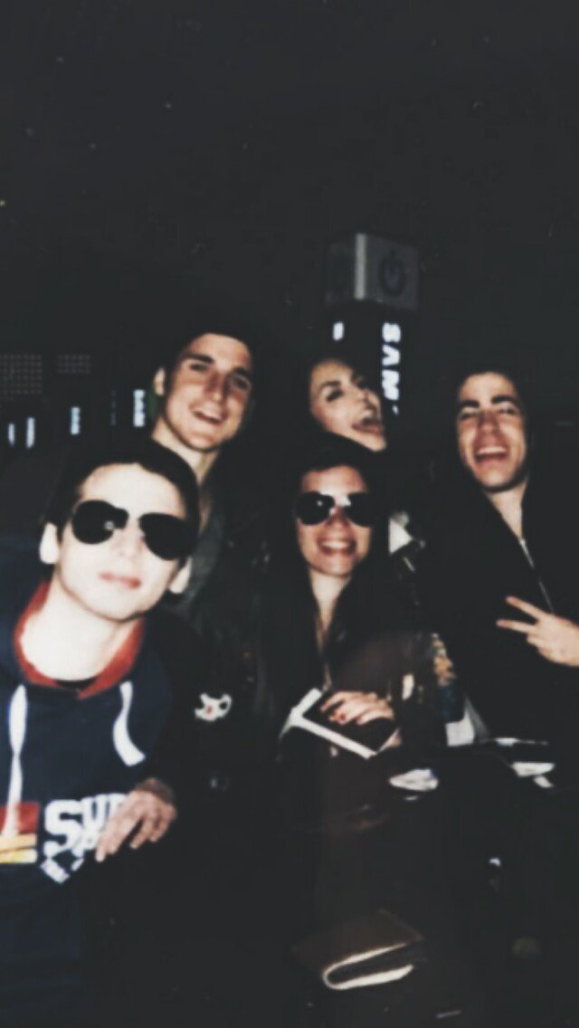 lockscreenpiola's tweet image. Lockscreen de Youtubers. 💫✨
RT si lo vas a robar. By: R💜