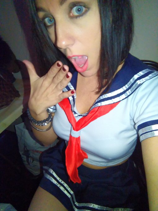 💞💋 Bisous mes ch&eacute;ris ! Bonne soir&eacute;e &agrave; vous tous ! 💋💞 #schooluniform #sexy #NGOT https://t.co/4HV5vA3<a href="/tag/sexy"class="tags"><span>#sexy</span></a><a href="/tag/schooluniform"class="tags"><span>#schooluniform</span></a><a href="/tag/ngot"class="tags"><span>#ngot</span></a>
