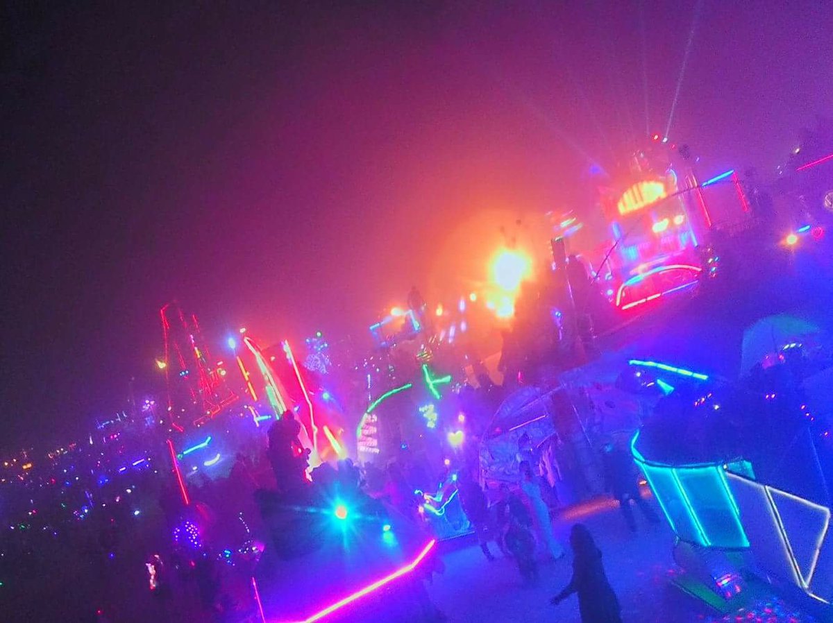 derp__princess's tweet photo. Take me back to that thing in the desert❤️🔥 #likeburn https://t.co/0rnOhwOnkL